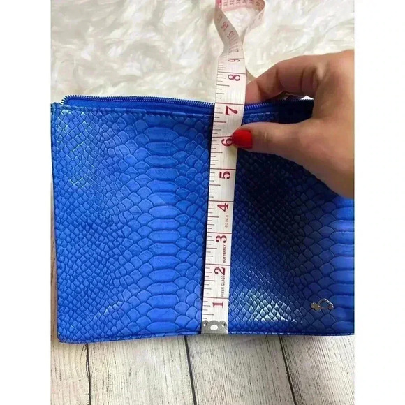 Carpisa Travel Bag Faux Crocodile Leather Royal Blue - Picture 10 of 10